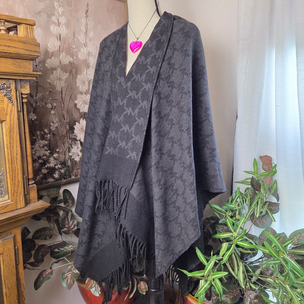Michael Kors Monogram Logo Poncho Wrap Charcoal Grey Fringed Shawl One Size